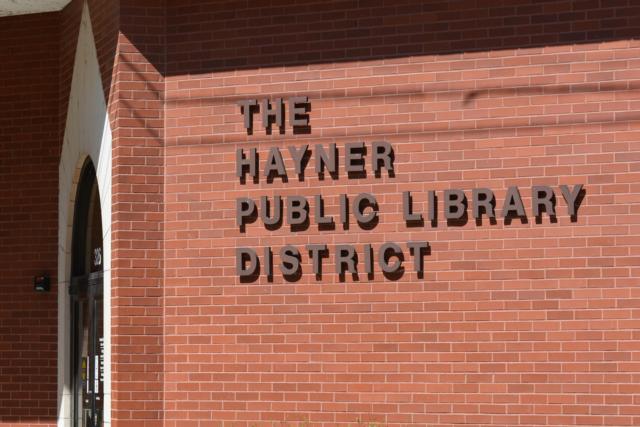 Hayner Library organiseert een open dag voor lokale auteursboeken, genealogie en lokale geschiedenis en meer programma’s in december