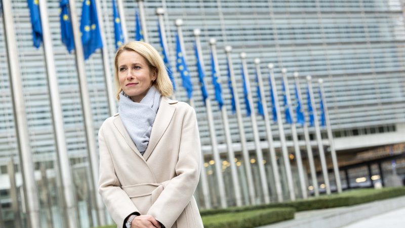 De topdiplomaat van de EU dringt er bij Europa op aan om ‚alle opties open te houden‘ ten aanzien van Oekraïne