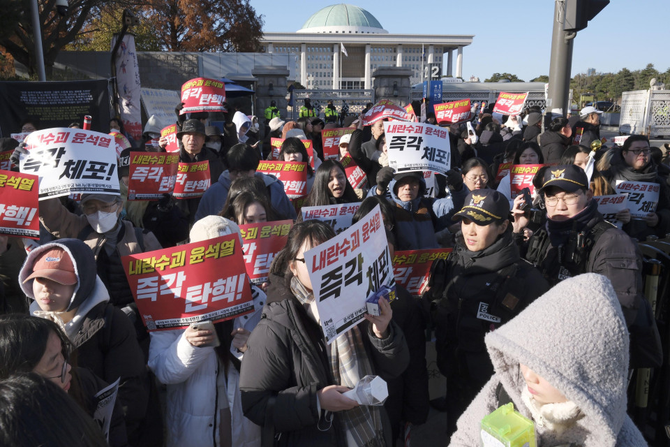 Het Zuid-Koreaanse ministerie van Justitie beveelt een reisverbod voor president Yoon