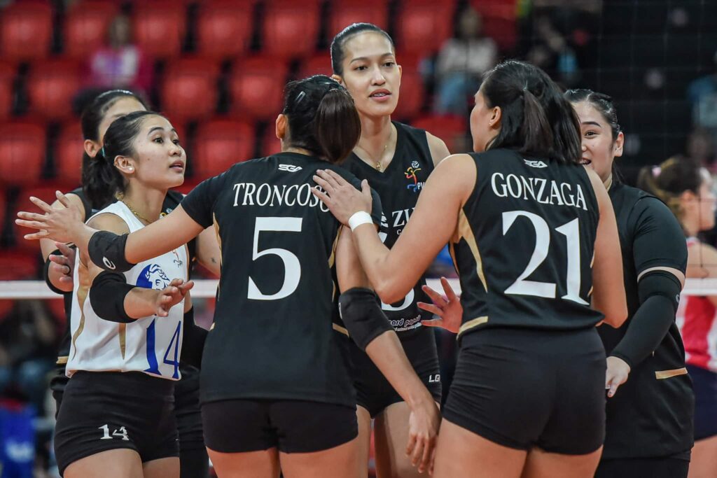 Jovelyn Gonzaga en Chai Troncoso leiden de leiding van de ZUS Coffee Thunderbelles tijdens de PVL All-Filipino Conference.